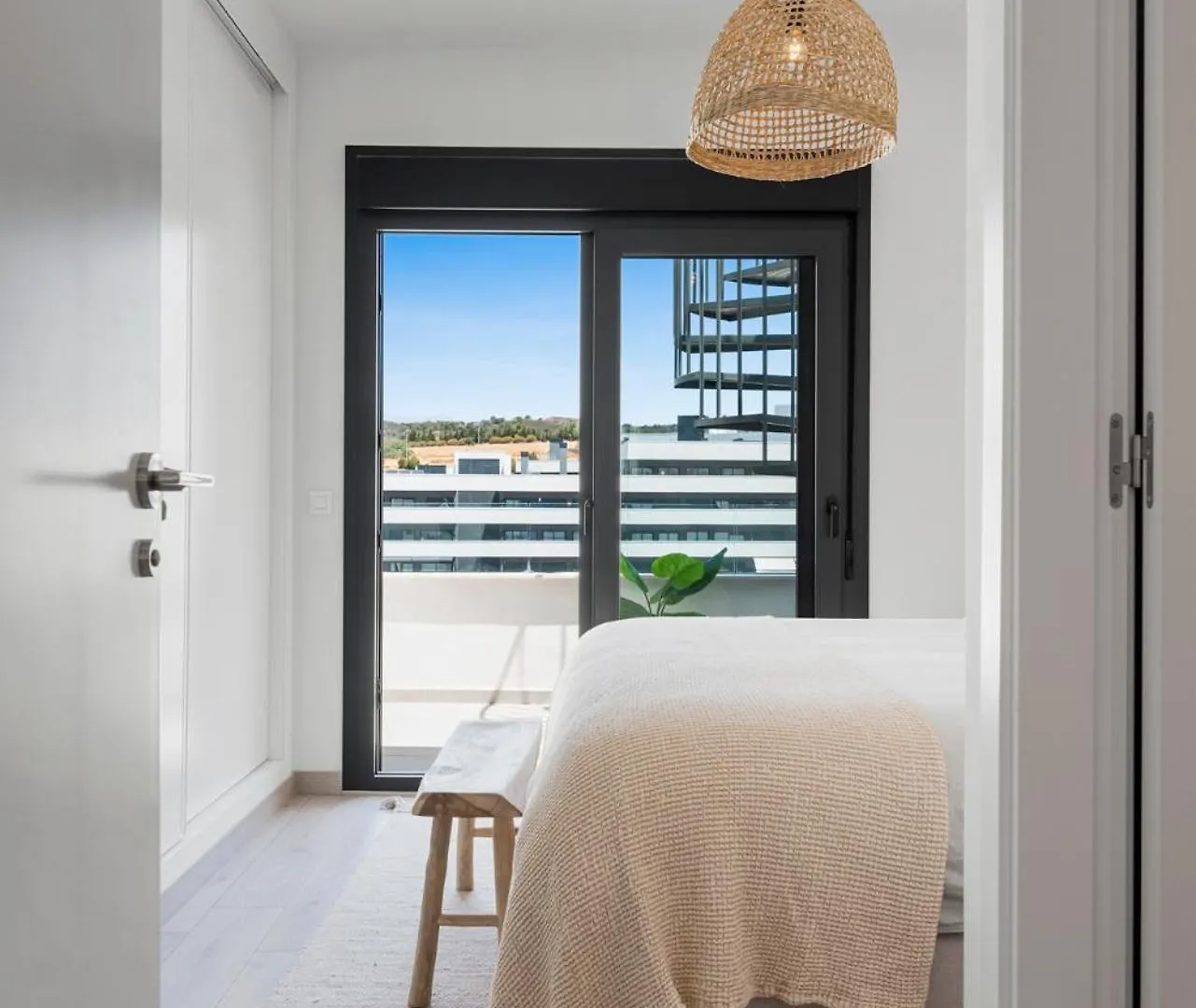 Luxury Apartment With Roof Terrace - Central Estepona
